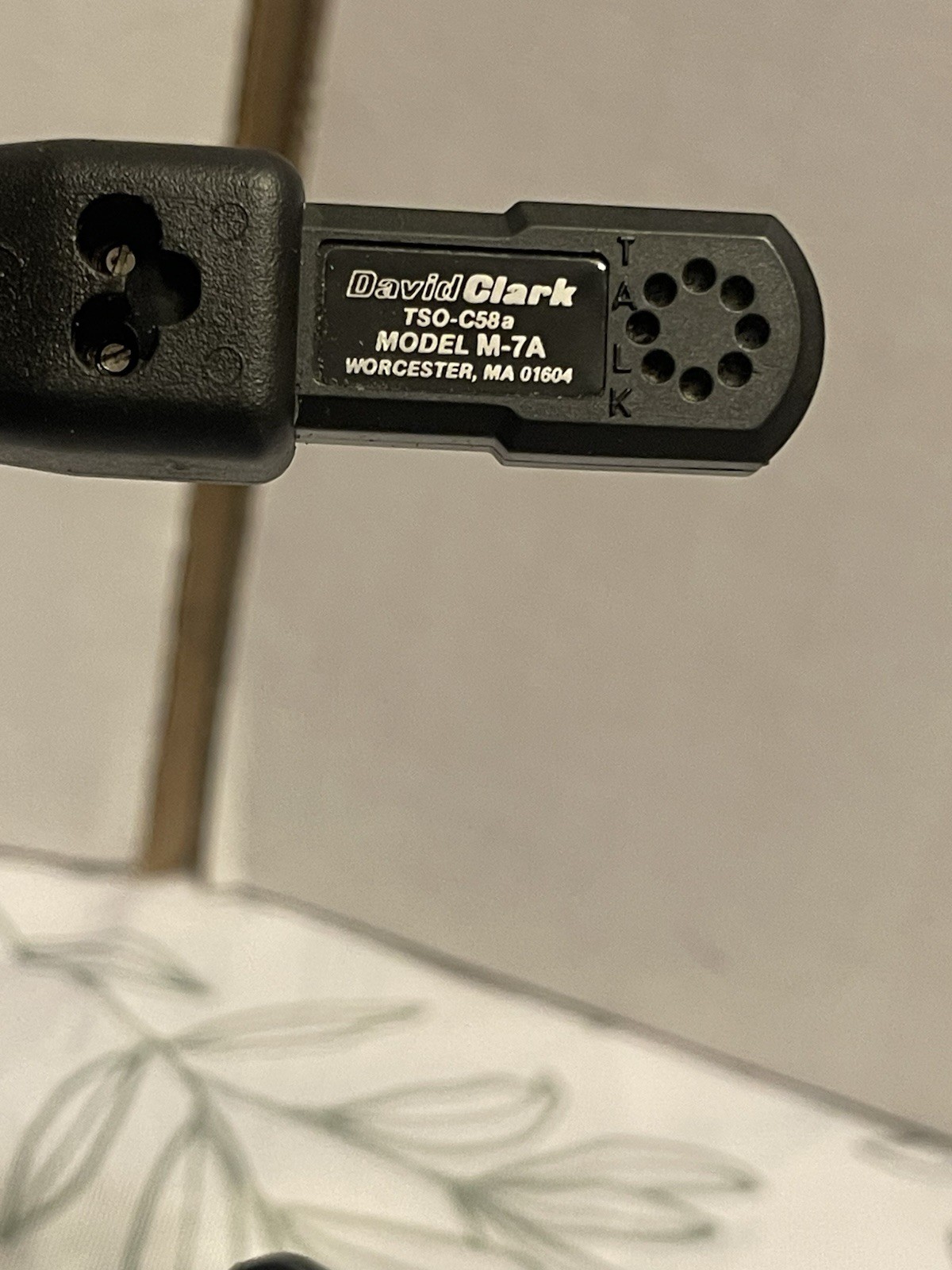 David Clark Noise Attenuating Aviation Headset/microphone. Model H10-20
