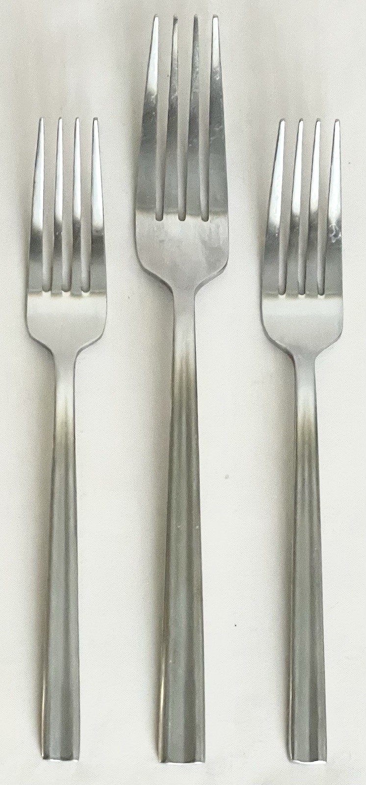 Oneida PORTER Stainless 1 Dinner Fork & 2 Salad Forks