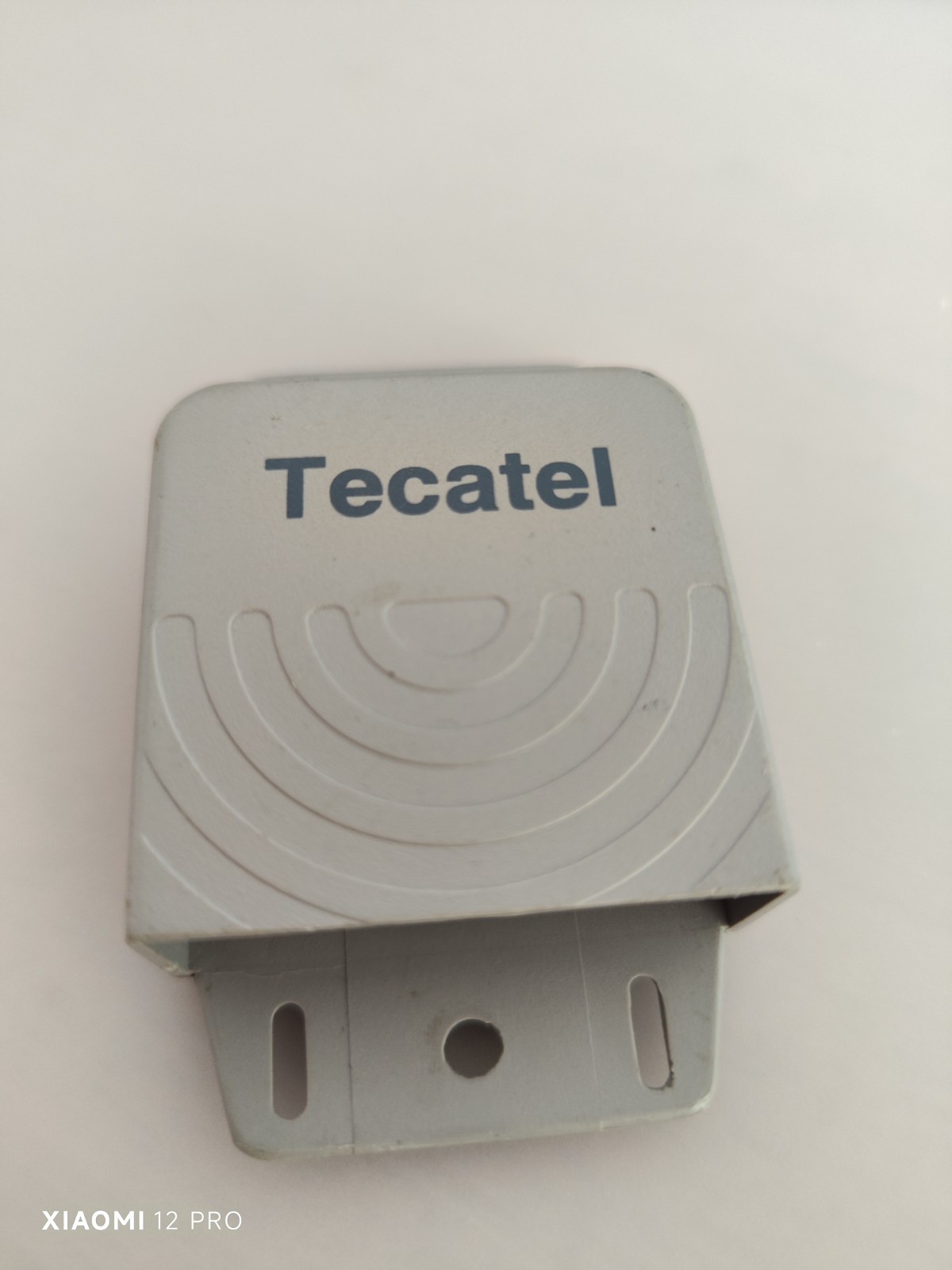TECATEL DiSEqC 2.0 SWITCHER, 2 SATELLITES / 1 USER, DISTEC-2S