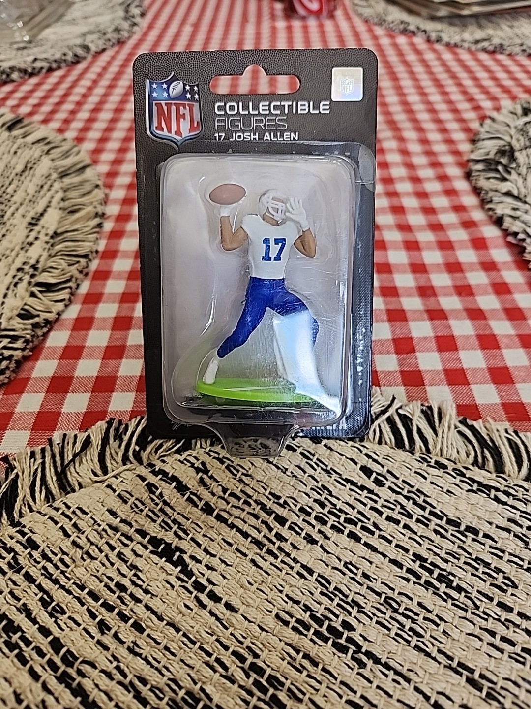 Rare Excite Brand Series 1 NFL Collectible Figure #17 Josh Allen