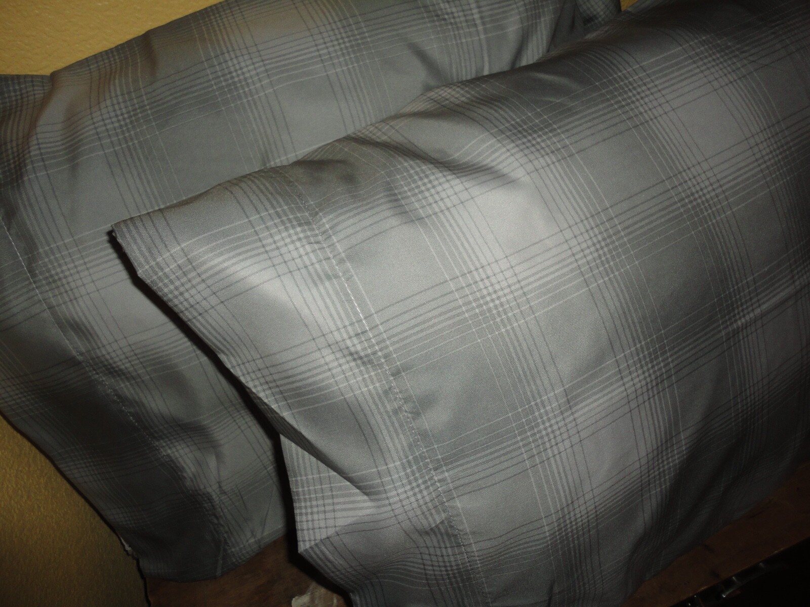 MAINSTAYS MODERN GRAY & WHITE PLAID (PAIR) KING PILLOWCASES BOYS 20 X 39  POLY