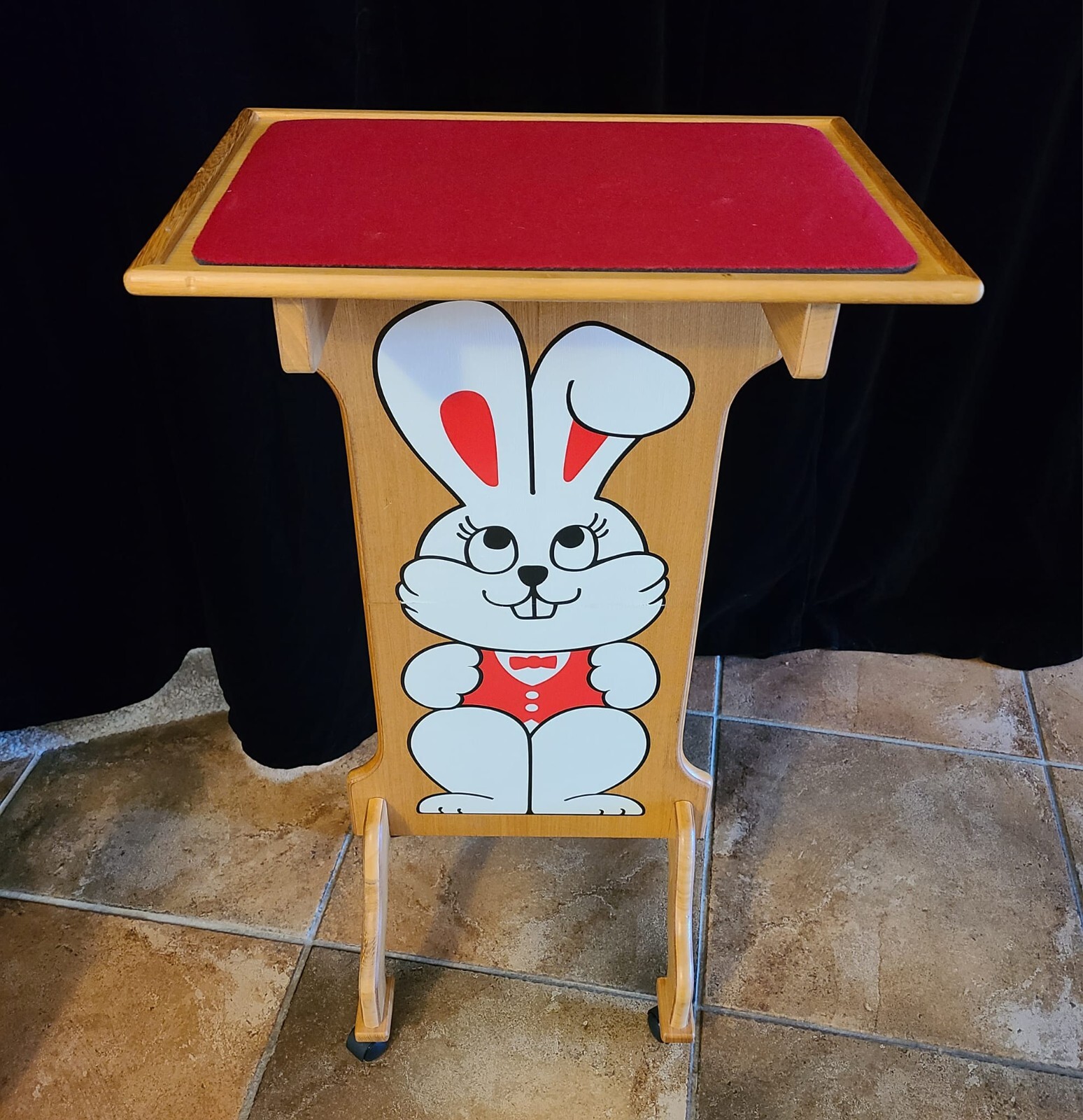 Deluxe Rabbit Table by Mikame Magic Trick Mentalism