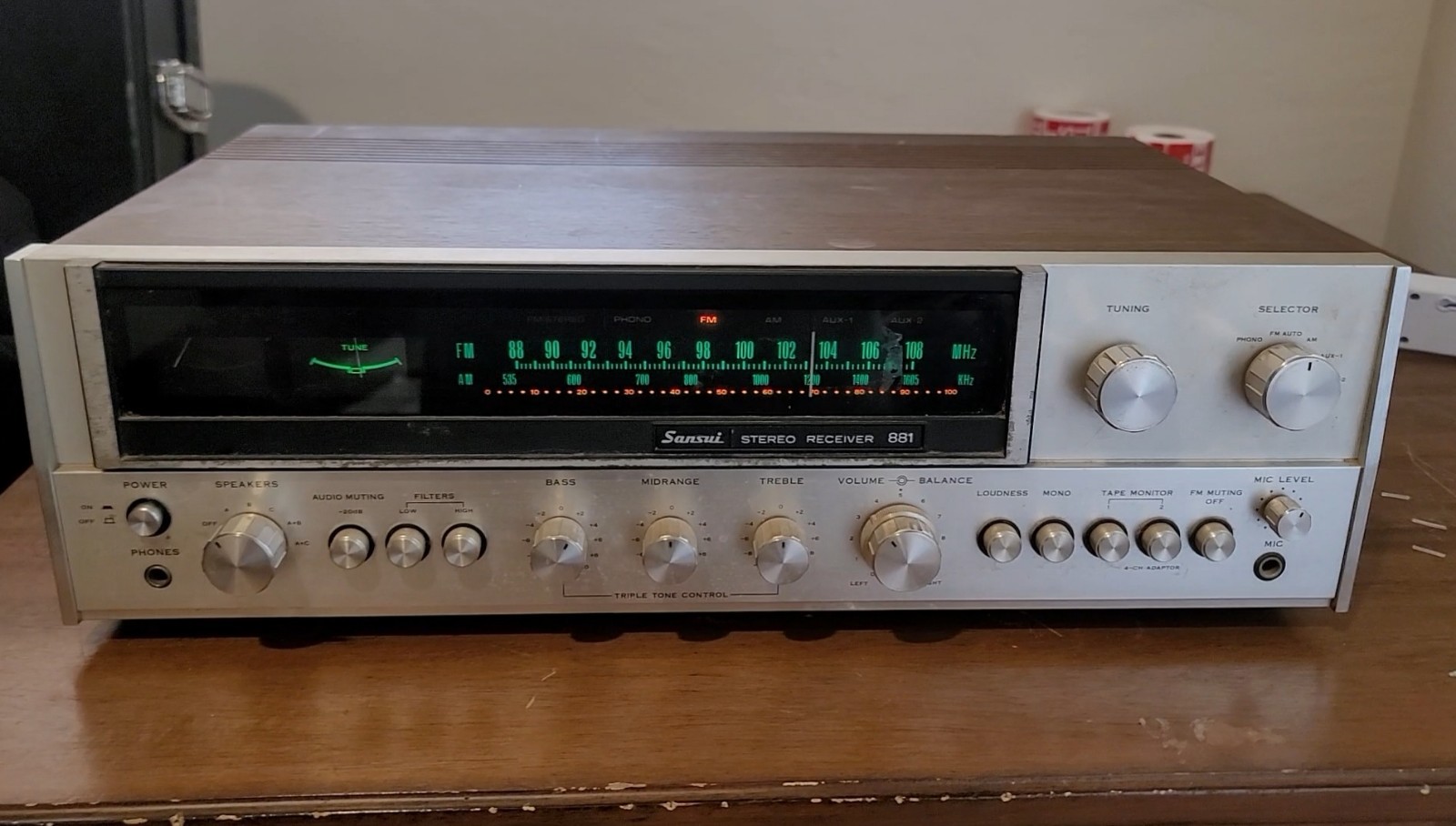 Vintage Sansui 881 AM/FM Stereo Receiver Japan - Parts/Repair *READ*