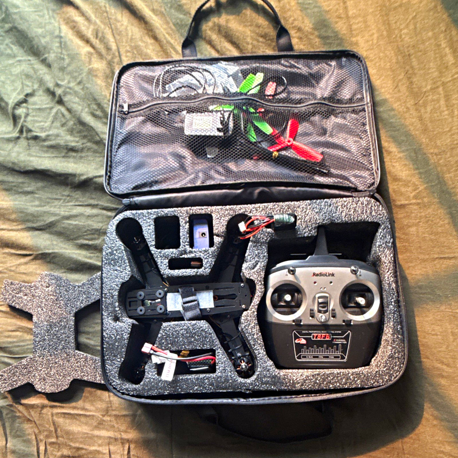 Quadcopter Kit with RadioLink T8FB 8CH RC. Full kit never been used.