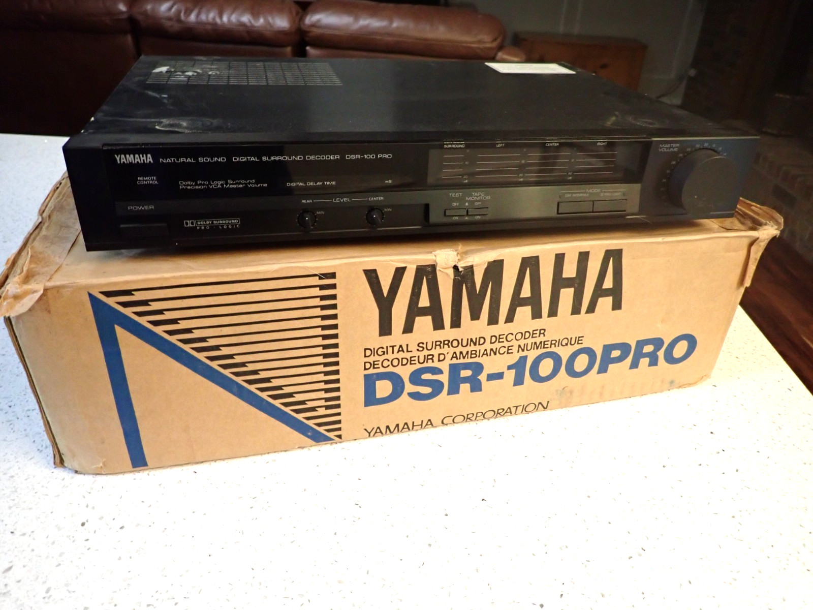 YAMAHA Japan DSR-100 PRO Digital Surround Decoder Excellent conditon in the box