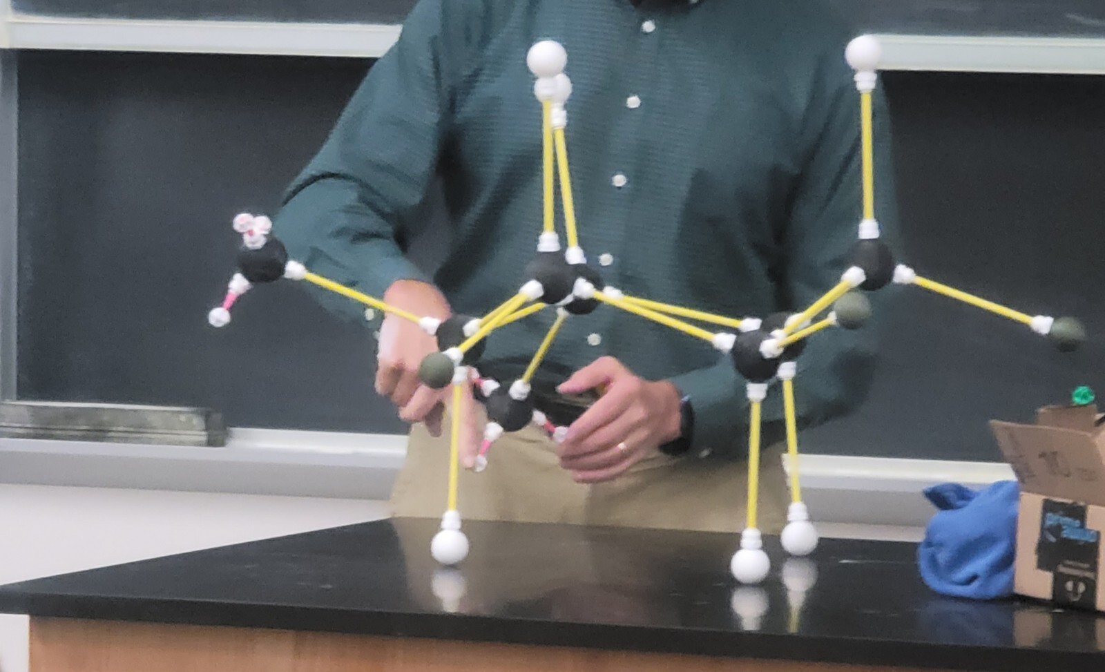 Teaching-Scale Organic Chemistry Model Kit (3D Printed PLA) for Lecture Demos