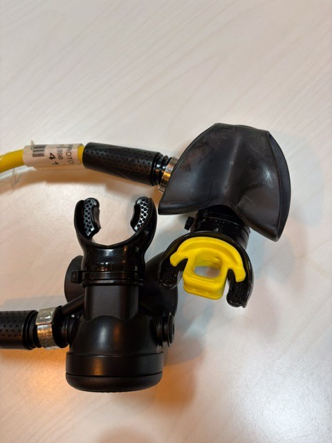 Mares V 32 first stage and proton ice extreme second stage regulator set