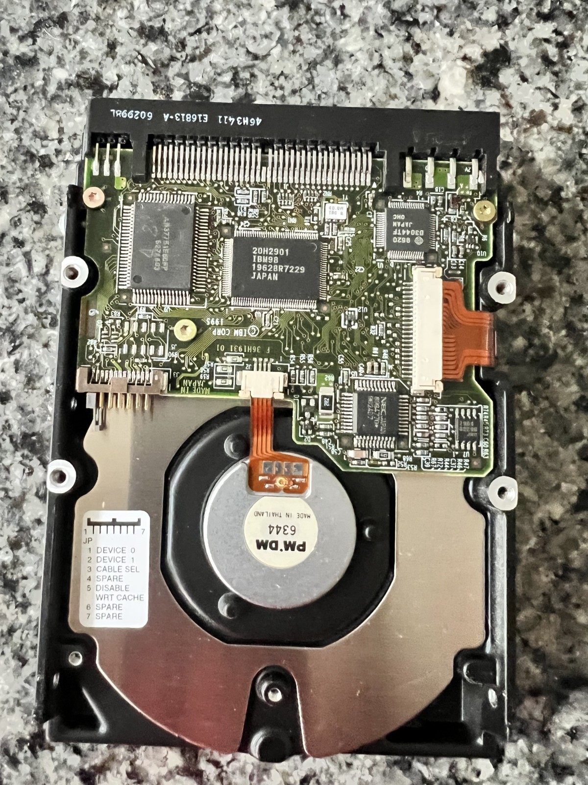 IBM Hard Disk Drive DAQA-32160 46H3430 76H0963 E182115 S 2.1GB