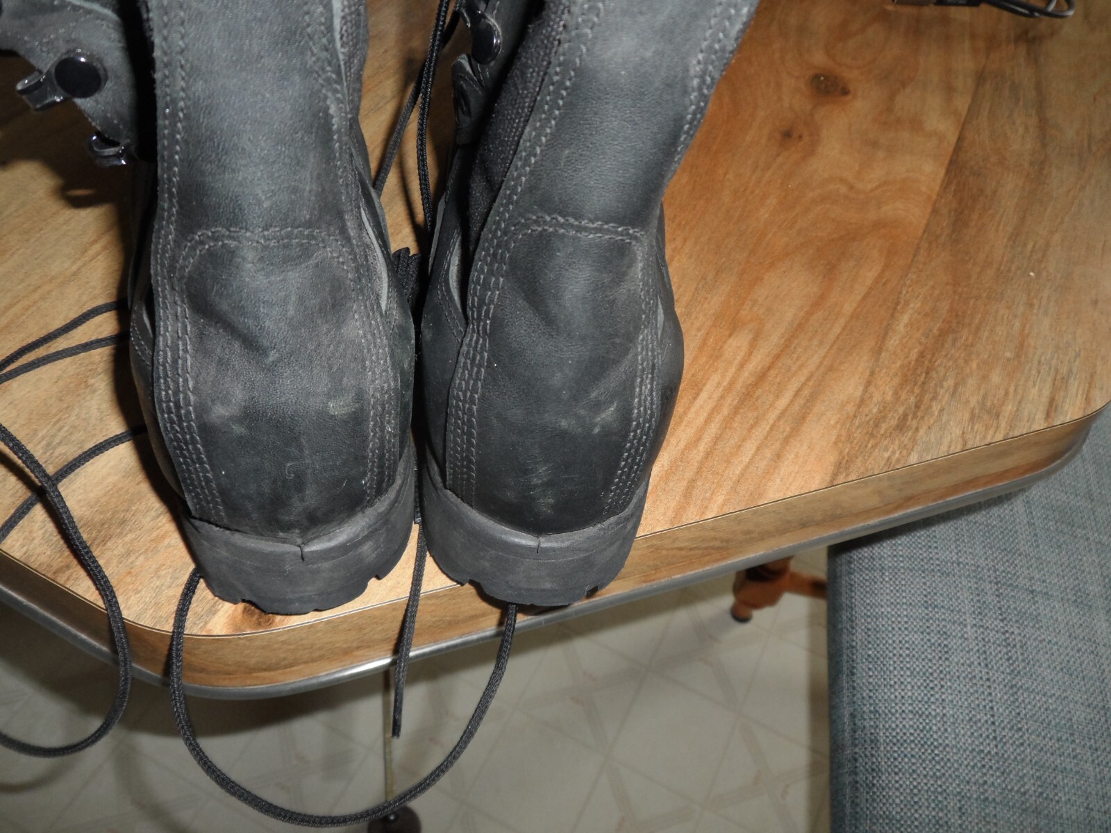 BOOTS, COMBAT, SIZE 3.5 W