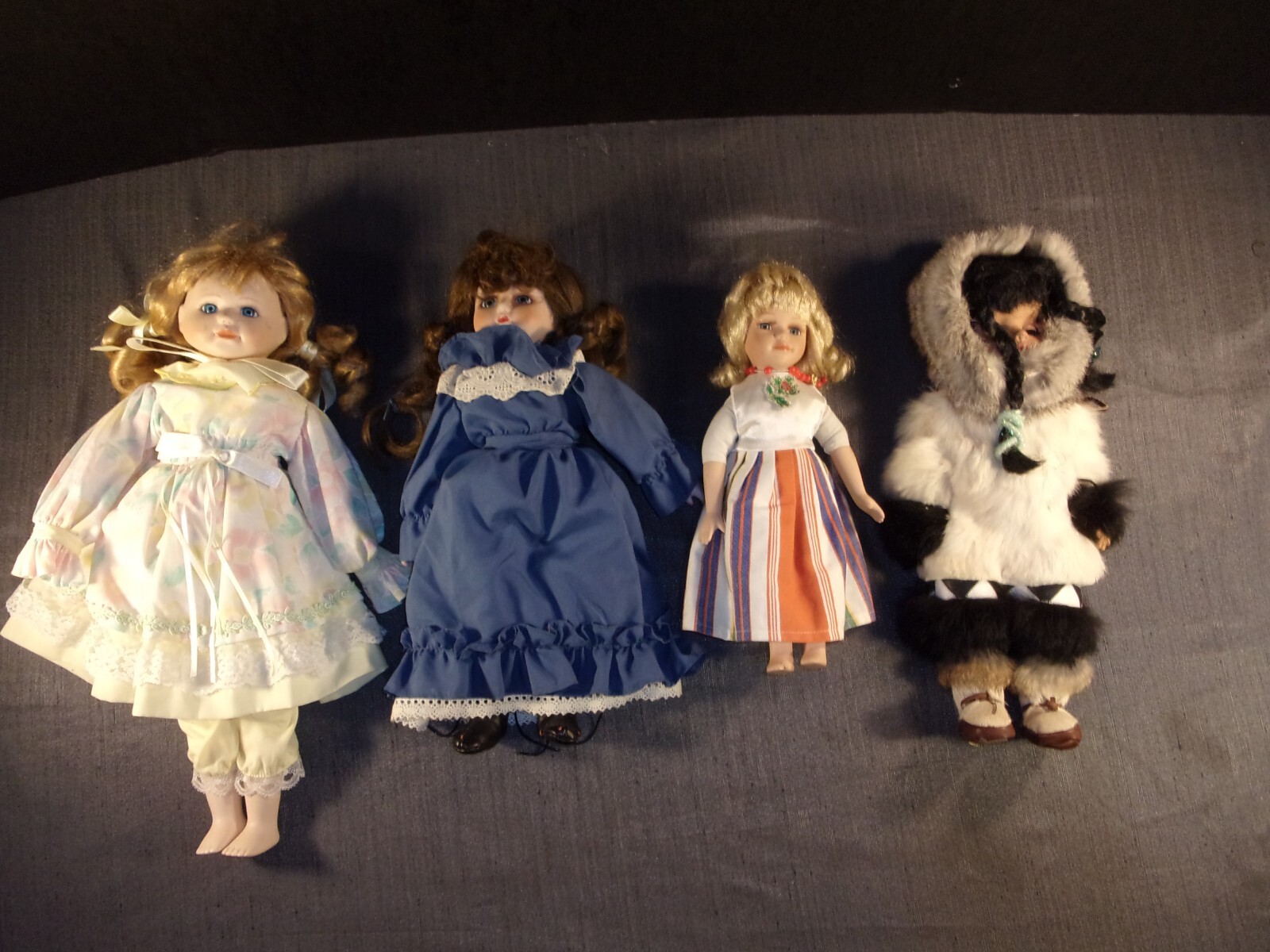LOT BUNDLE OF PORCELAIN DOLLS DOLL 4 QTY 15" LENGTH