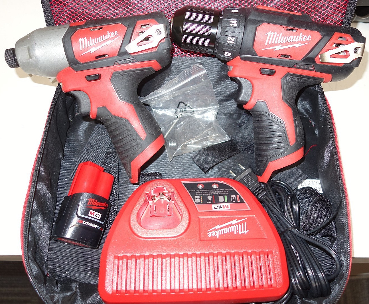 Milwaukee Tool M12 2 Piece Combo Kit, (1) 1.5 Ah battery & charger