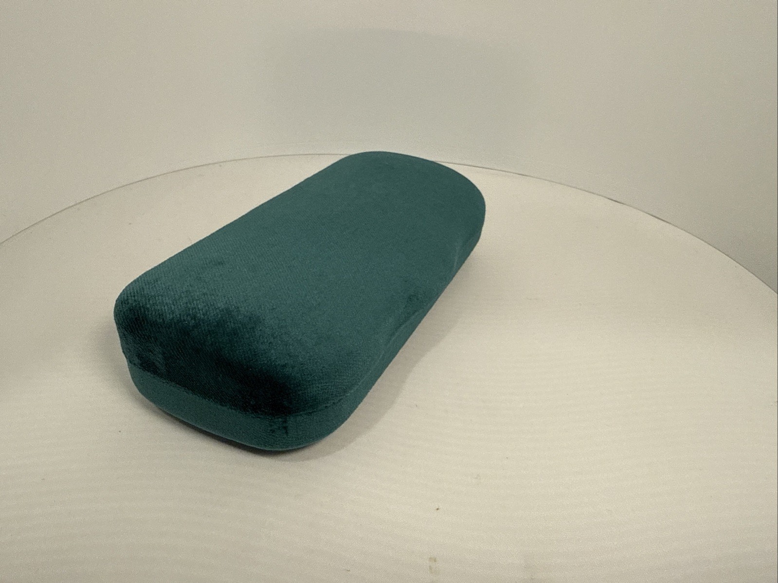 Gucci, GREEN, Small, Velvet Clamshell case