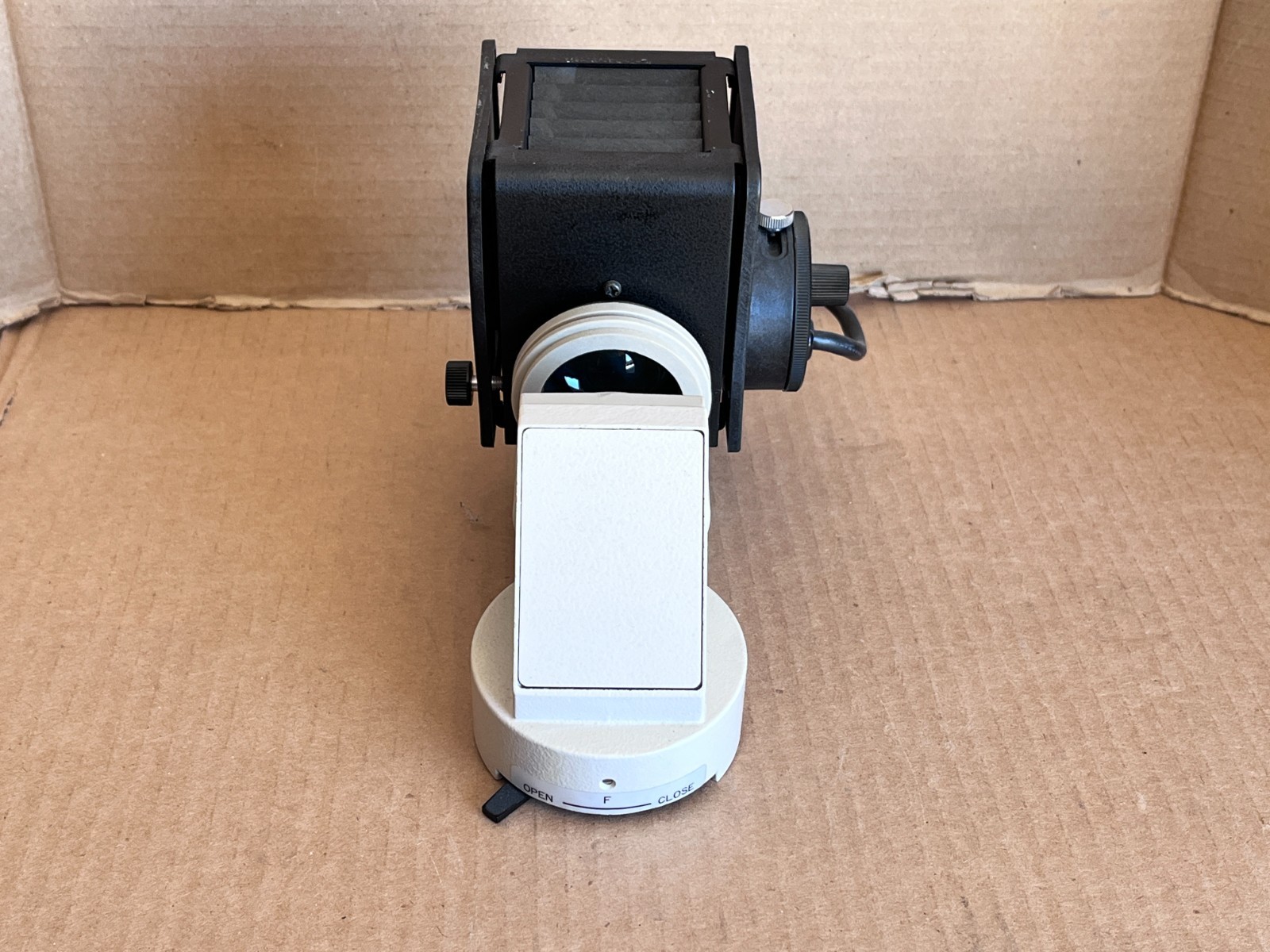 Nikon Diaphot Lamp House with Arm Microscope Lamphouse