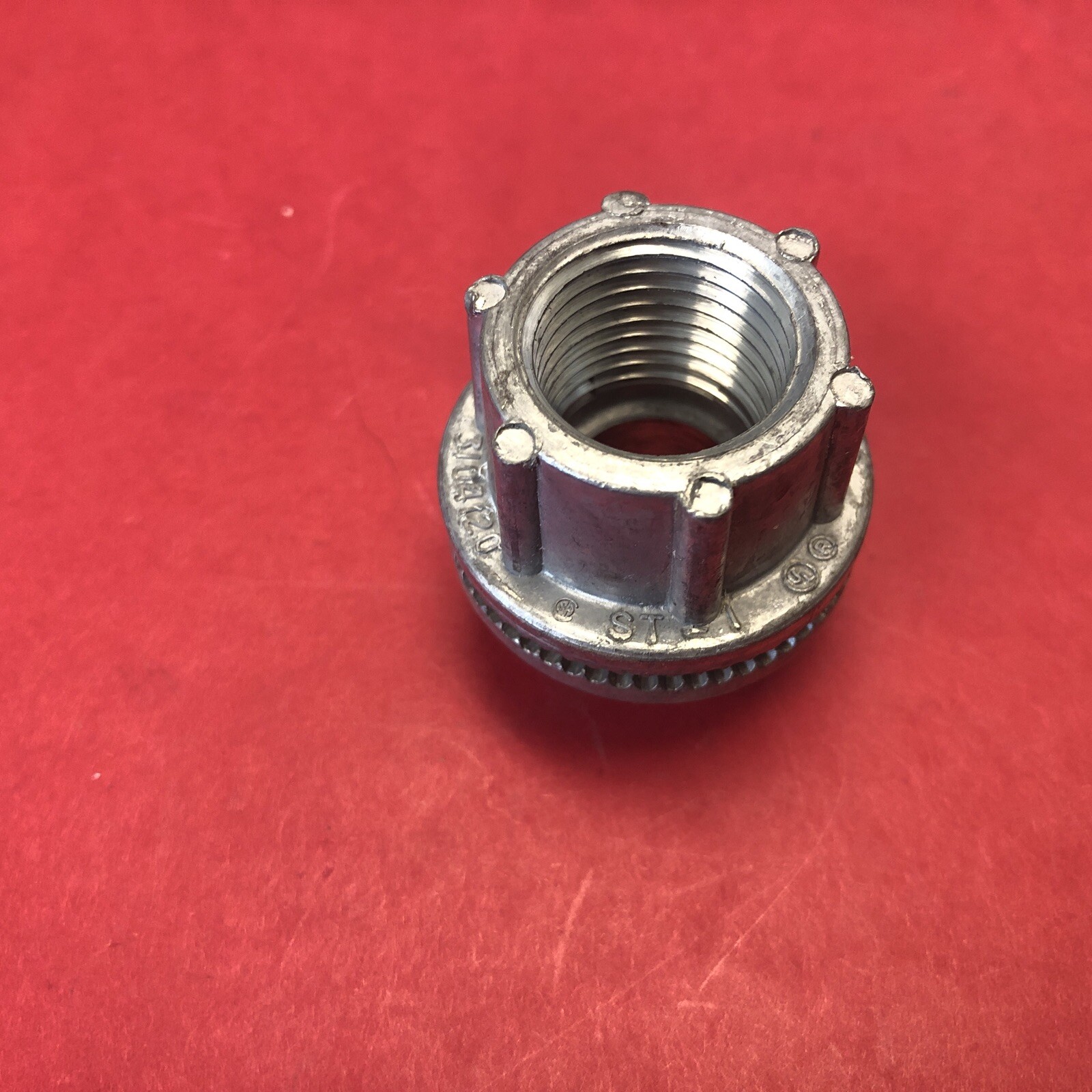 MYERS MEYERS CROUSE HINDS ST-1 SCRU-TITE 1/2" NPT BASIC CONDUIT HUB CONNECTOR
