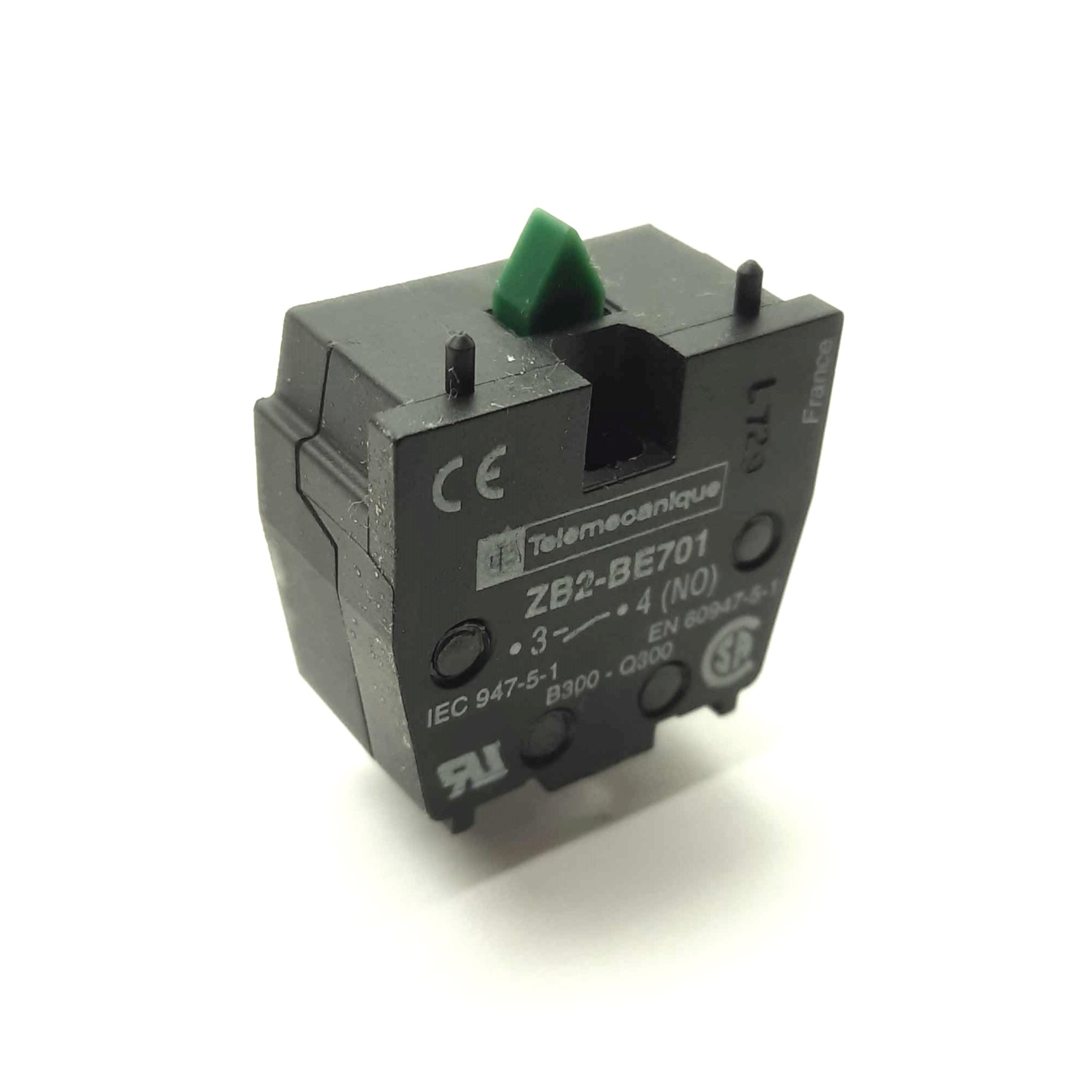 Telemecanique ZB2-BE701 Through-Hole Pushbutton Contact Block SPST NO 300V 5A