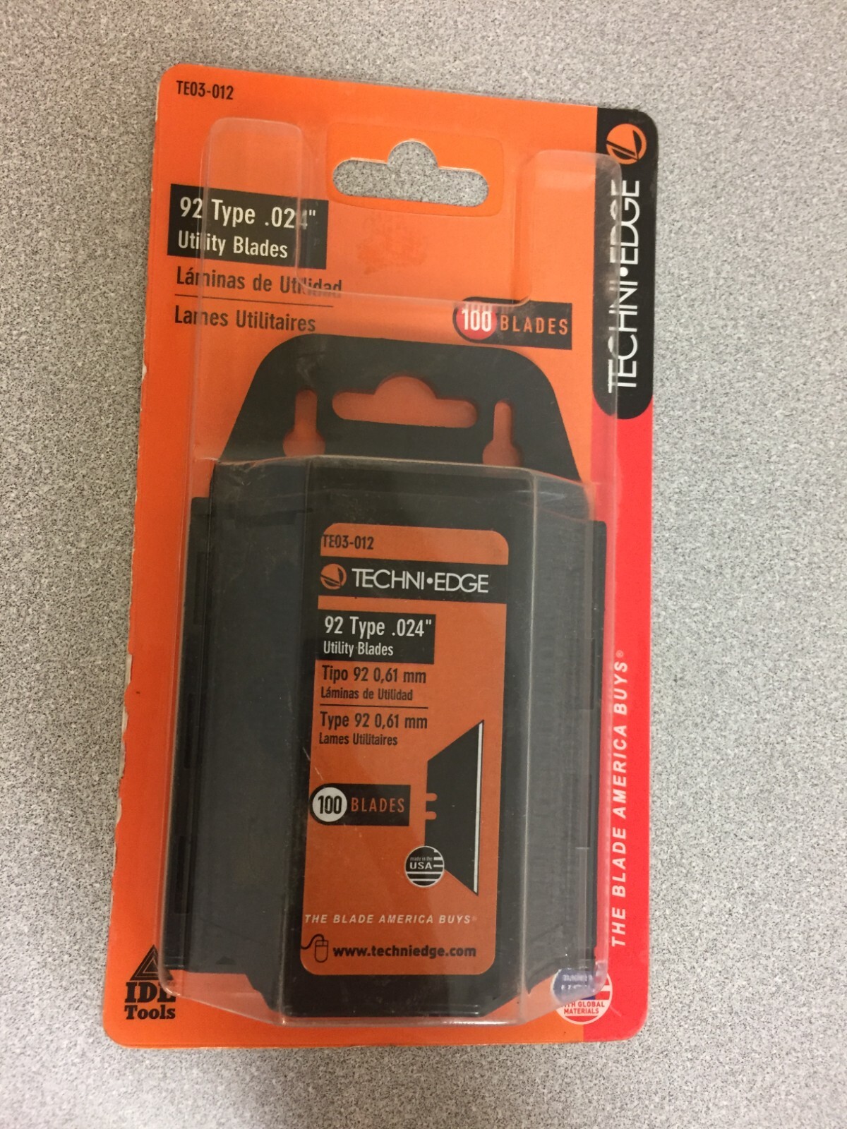TechniEdge TE03-012 Blade Dispenser with Blades Carbon Steel Single Edge 100