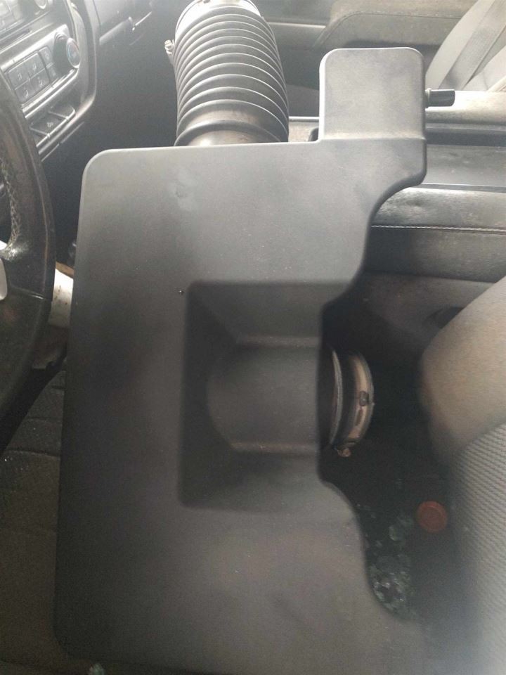 SILVRDO15 2018 Glove Box 18756