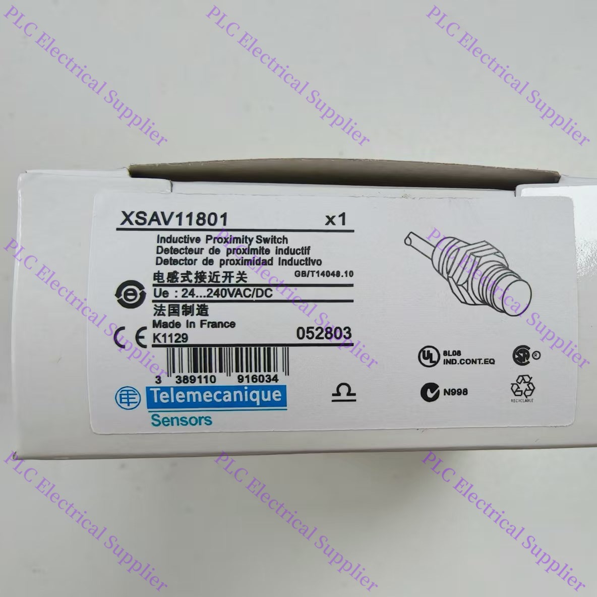 XSA-V11801 1 Pcs Brand New Schneider XSAV11801 Proximity Switch XSA-V11801