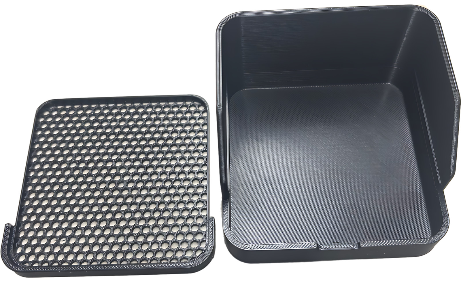 Egg Trap For Egg Scattering Fish