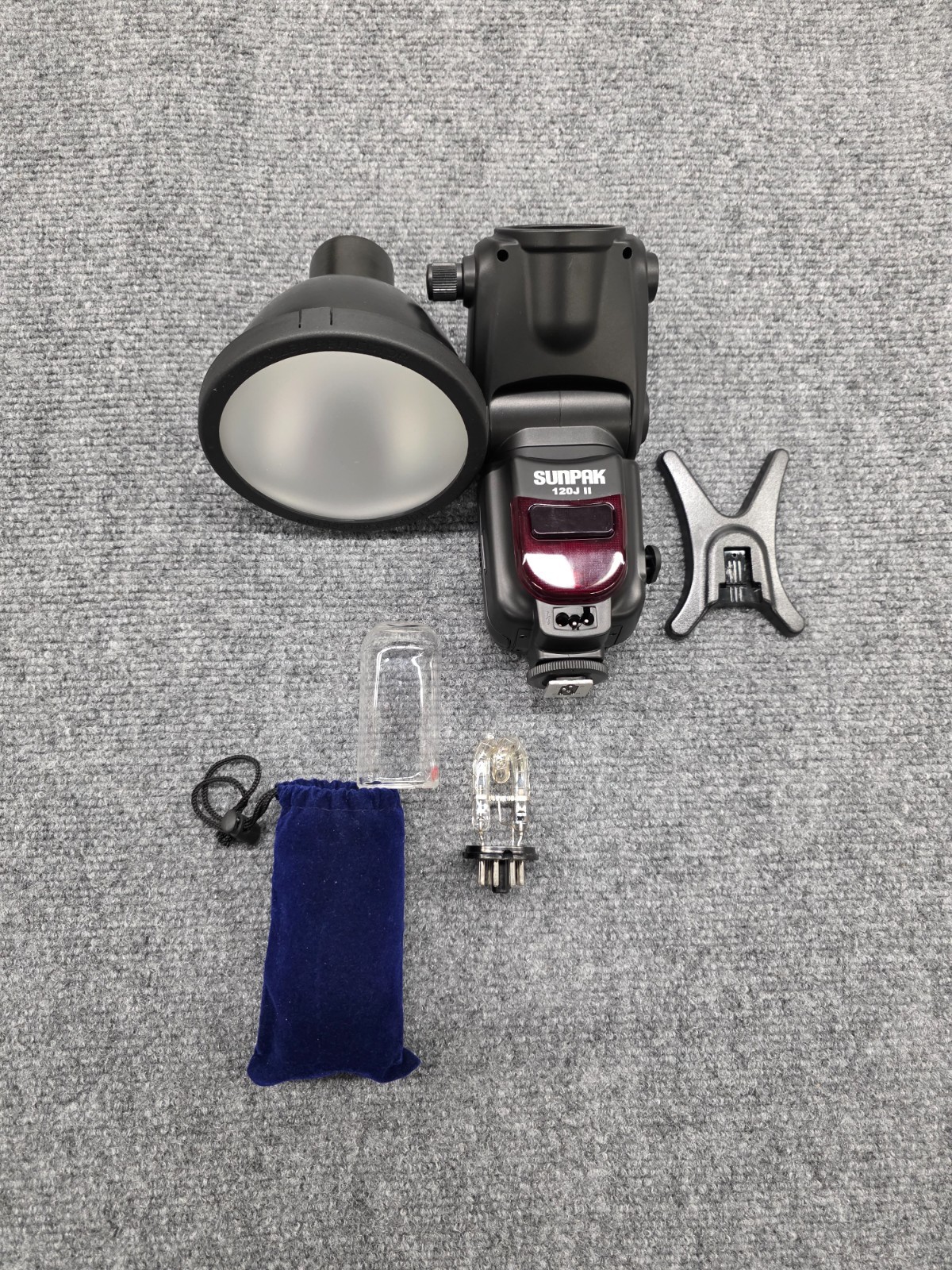 Sunpak 120J II Bare Bulb Flash - Reflector w Diffuser Case - E-TTL Canon - READ