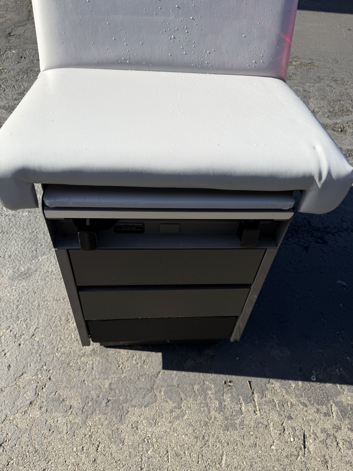 Midmark Ritter 104 Barrier Free Examination Table