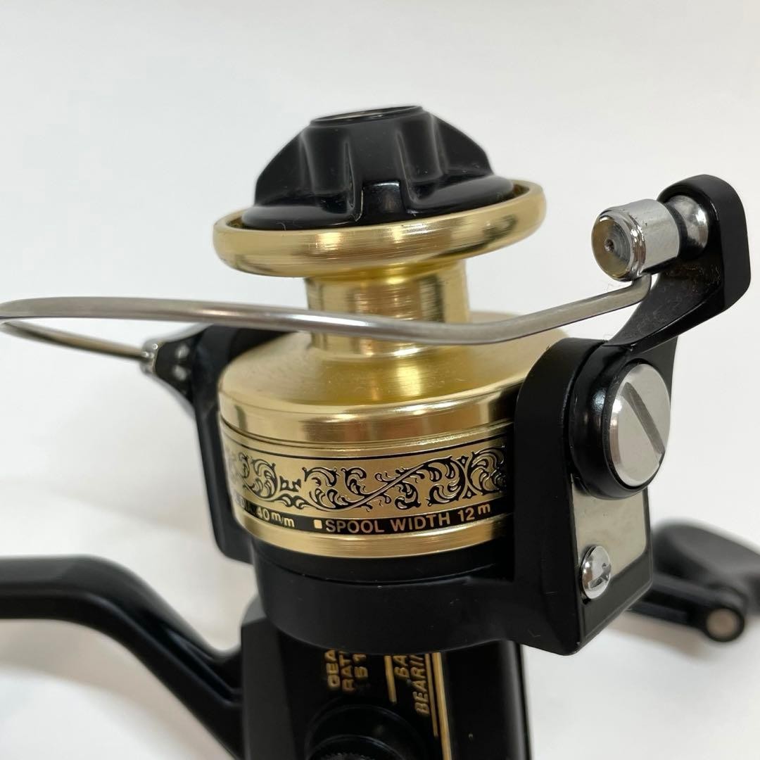 Old SHIMANO ML2000SS Small Spinning Reel
