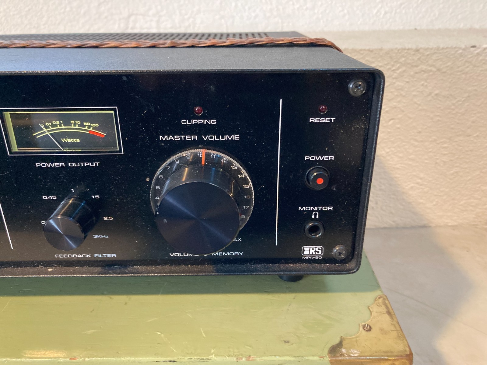 Realistic MPA-90 Watt Solid State PA Mixer Equalizer Amplifier 32-2024A