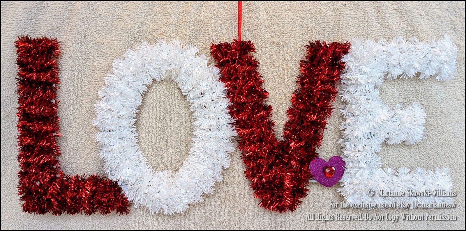 NEW RED & WHITE TINSEL VALENTINES DAY WALL DOOR "LOVE " HANGING