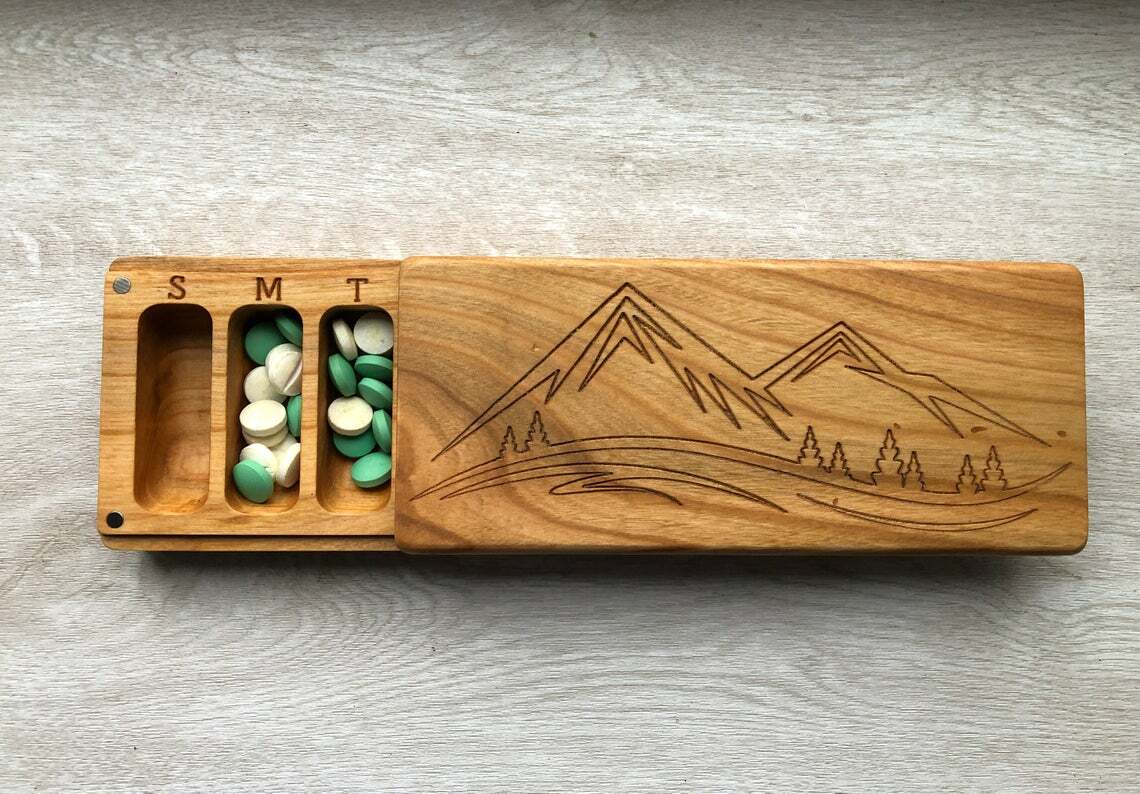 BIG Wooden Pill Box 7 Day MountPill Dispenser/Pill Organiser/Organizer/Pill Case