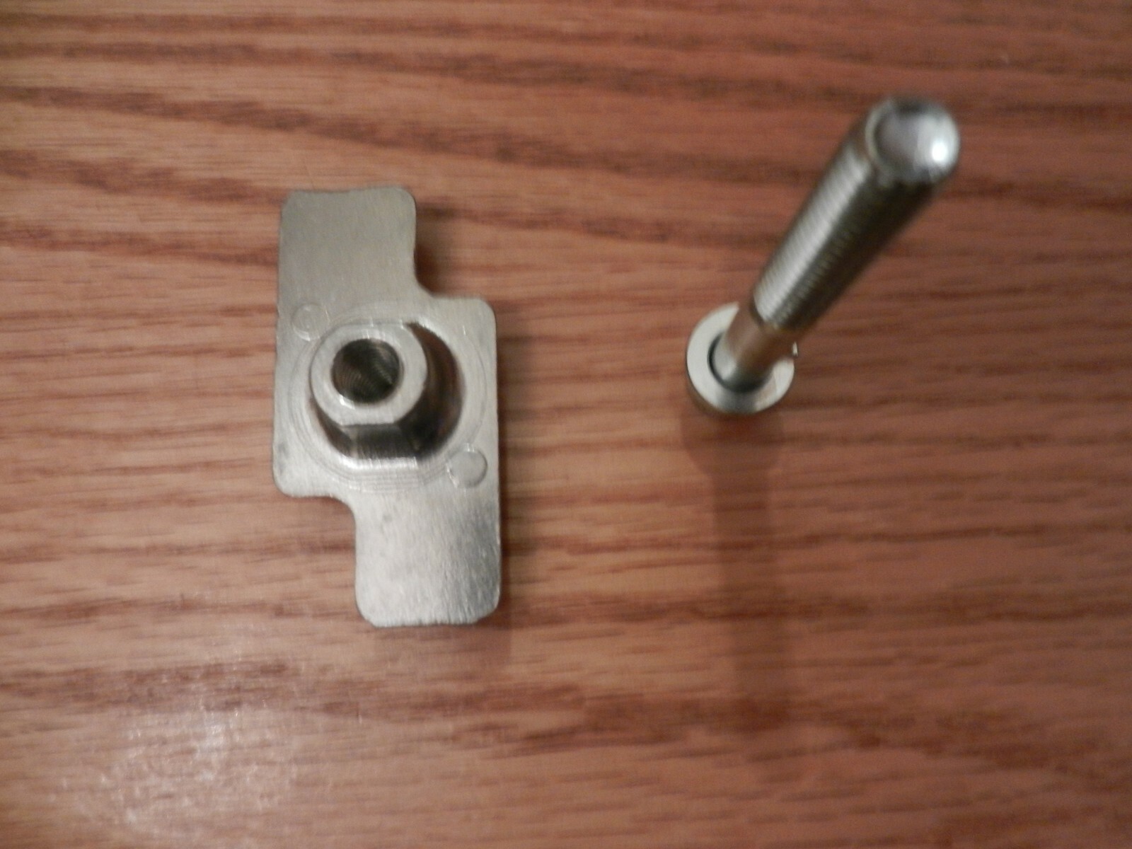 GREENFIELD KICKSTAND TOP THREADEDPLATE, AND 2 1/8 IN KICKSTAND BOLT SILVER NEW