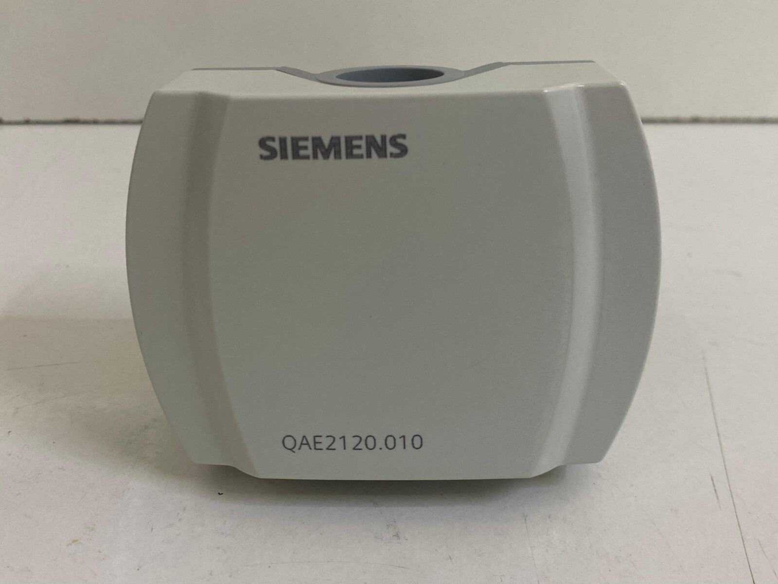SIEMENS / QAE2120.010 / IMMERSION TEMPERATURE SENSOR