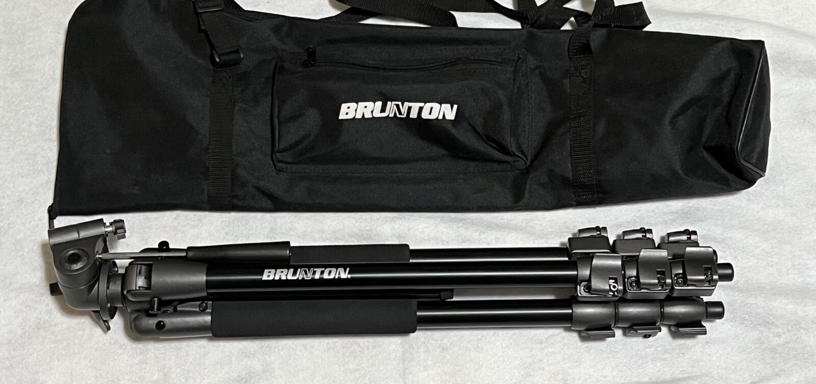 Brand new Brunton Aluminum Tripod Model F-TPOD-240-ALPR w/Bag