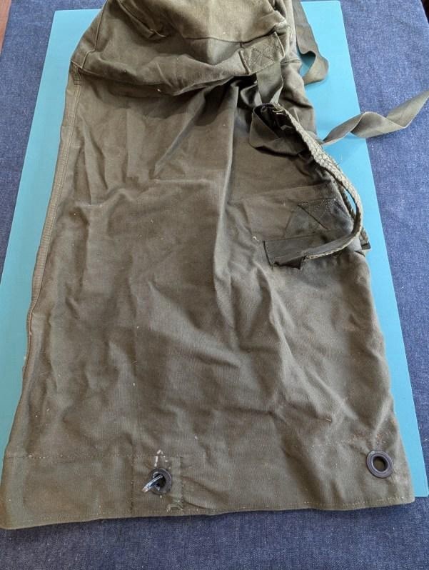 Vintage US Army Military Duffel Bag Large Olive Green Canvas Rucksack GI Issue