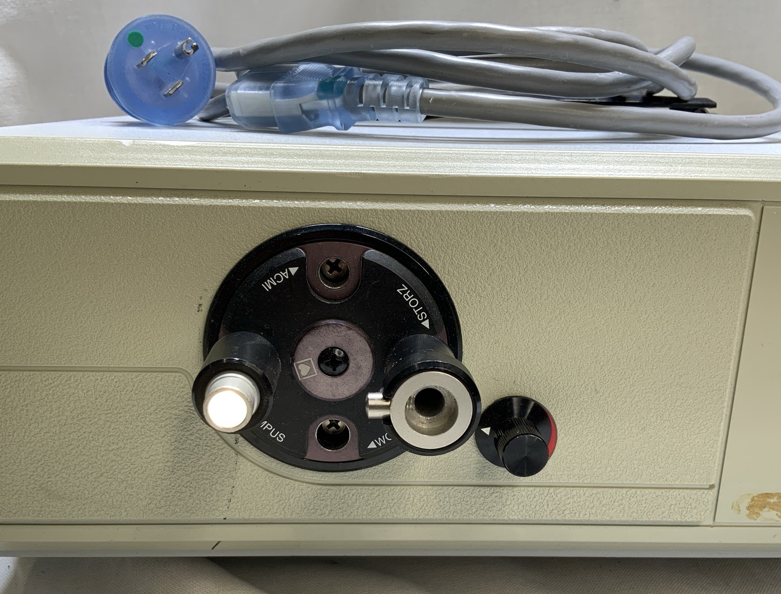 Luxtec 9300XSP Light Source