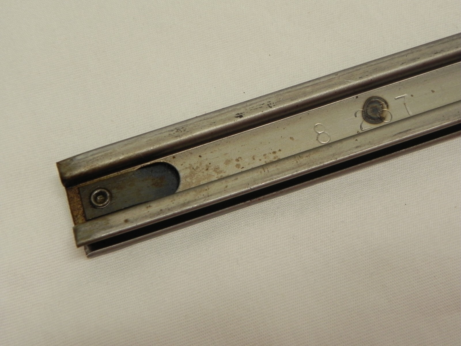 Snap-on KRA59 Flip Top Chest Small Drawer Friction Drawer Slide 8-257 13'' Long