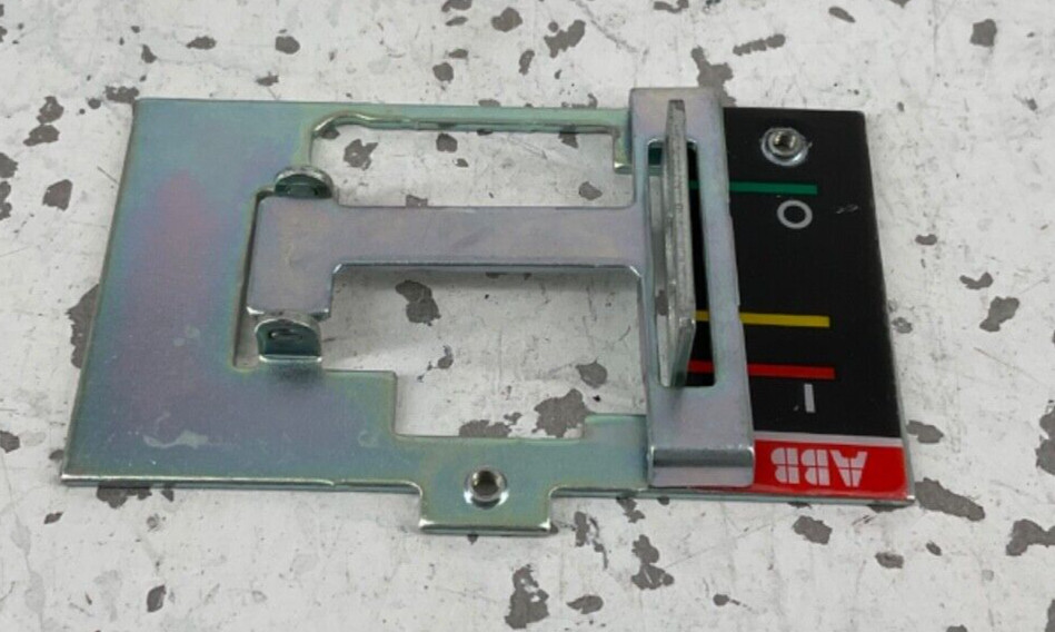NEW ABB KXTCPLLOPCL PADLOCK DEVICE IN OPEN/CLOSED XT2-XT4