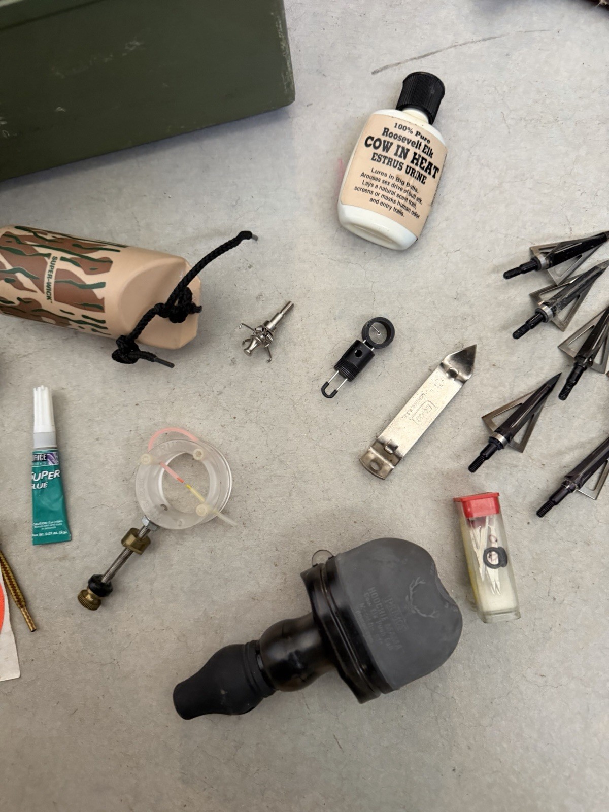 used archery accessories lot, Box Not Included