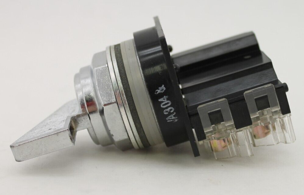 GE CR104P Contact Block with Silver Selector Switch