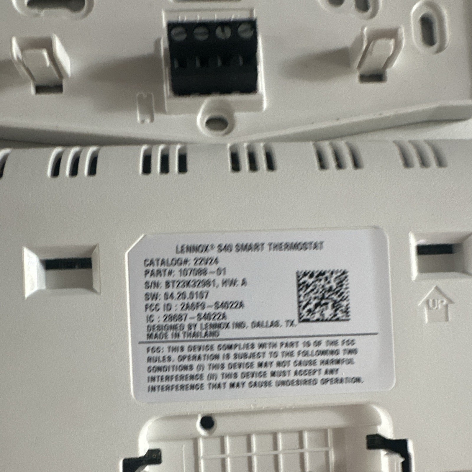 2 Lennox s40 smart thermometer 22v24