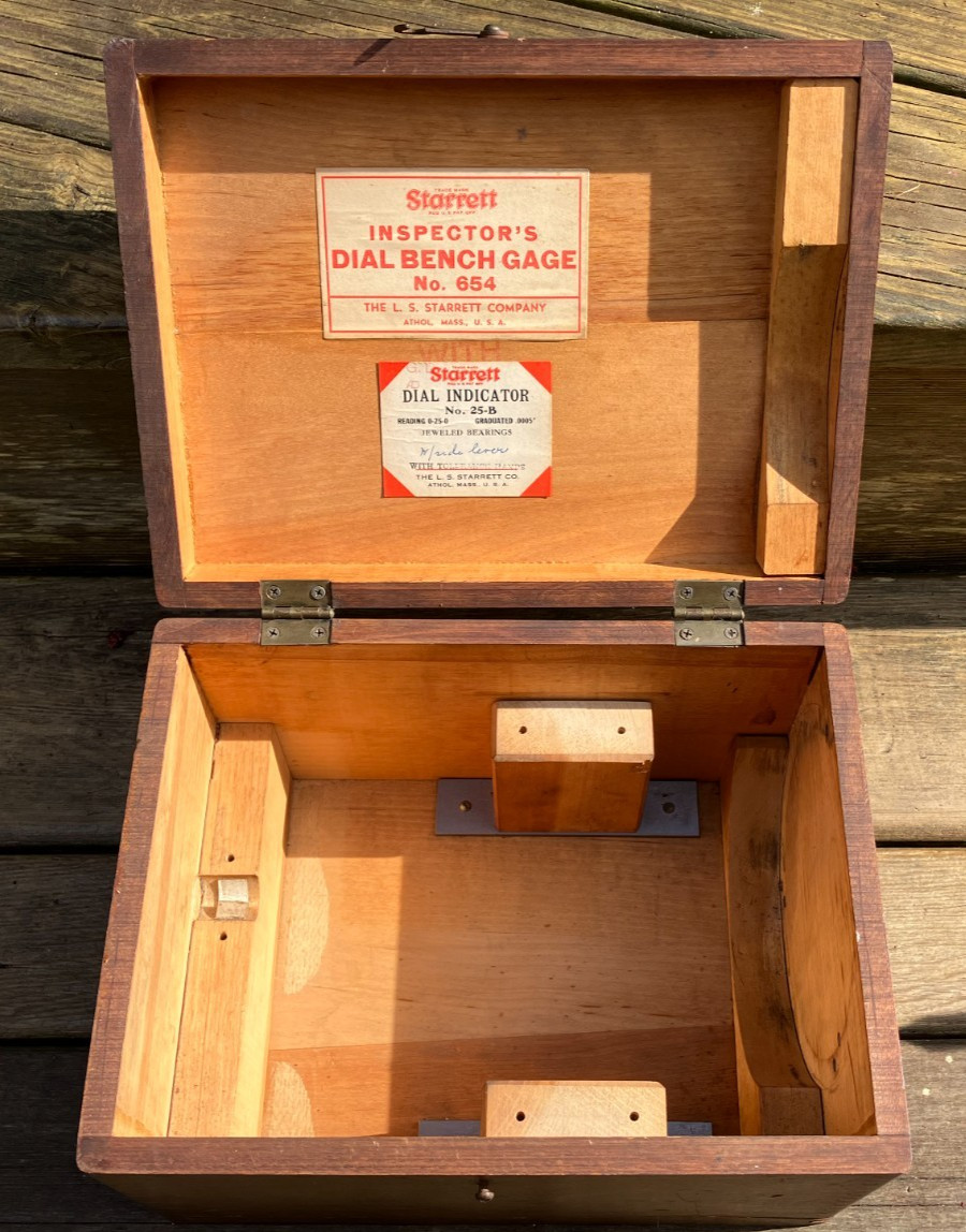 Starrett 654 Inspector's Dial Bench Gauge & 25-B Indicator