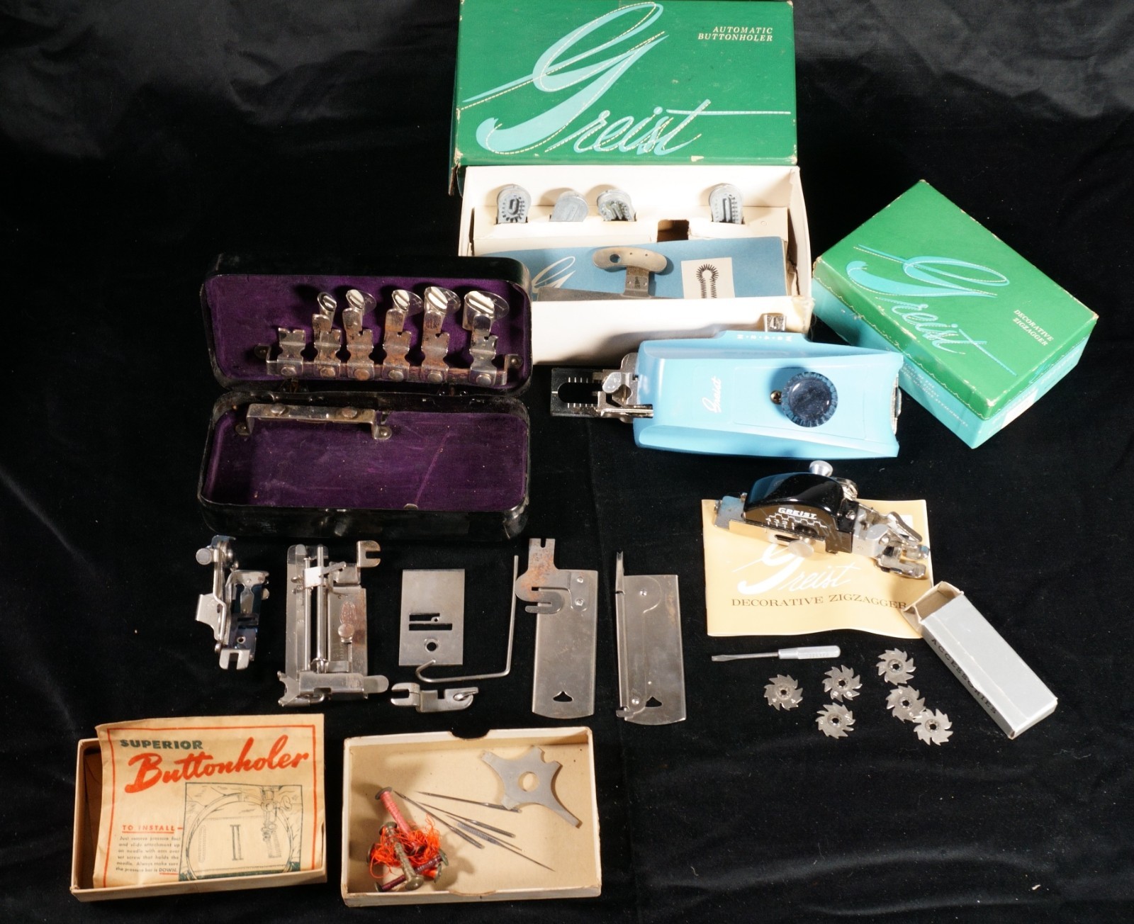 Lot of Vintage Presser Foot Attachments Greist Button Holers Sewing Notion (G4D)