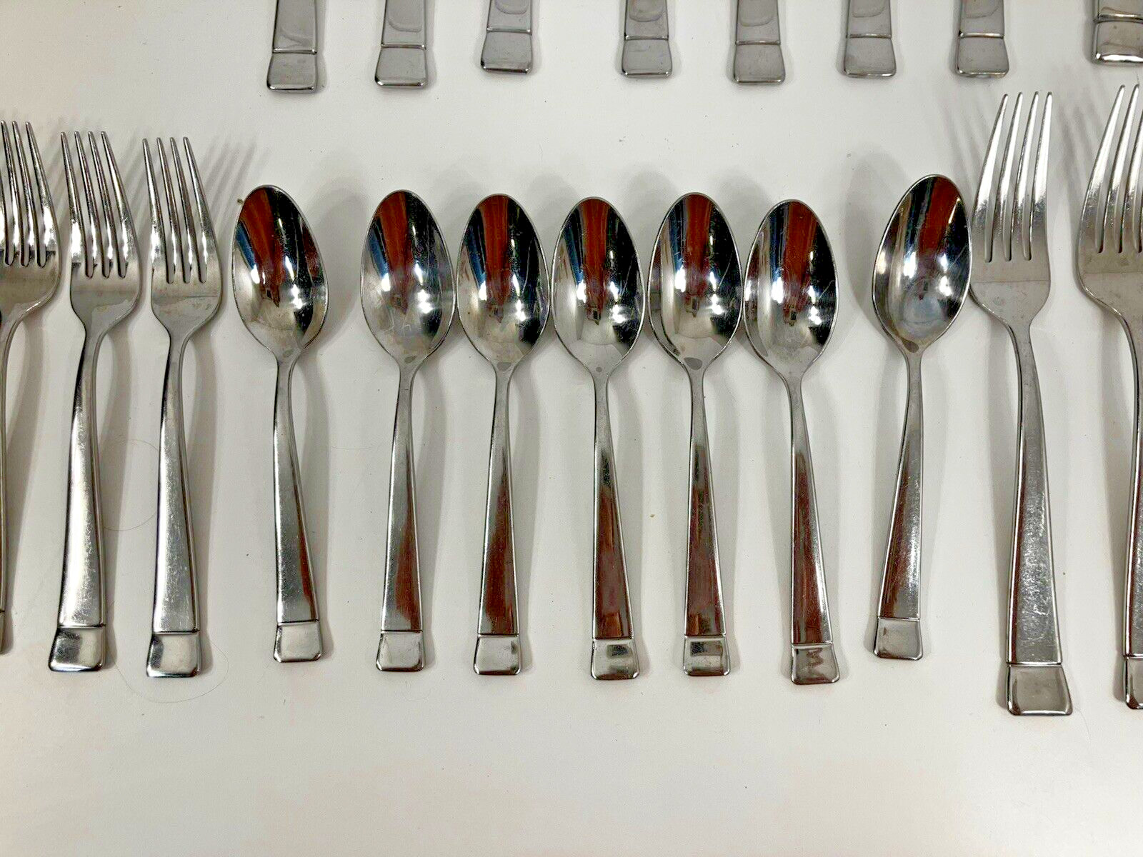Lot 34 Pieces Oneida Legend Stainless Flatware