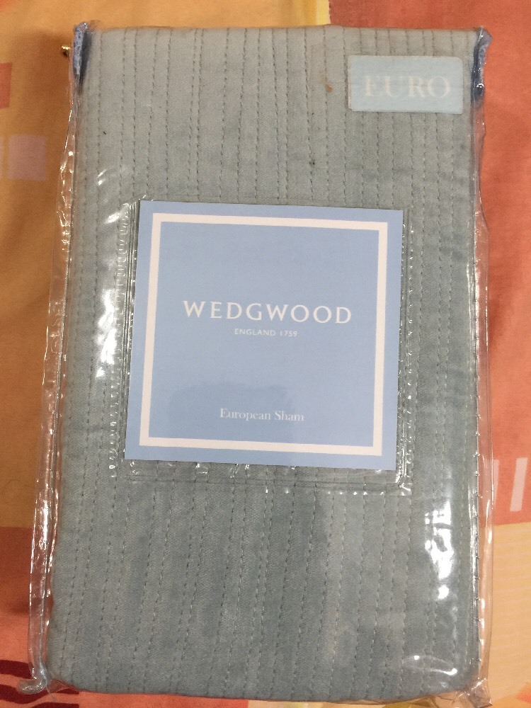 One Wedgwood Pashmina European Pillow Sham   26 X 26
