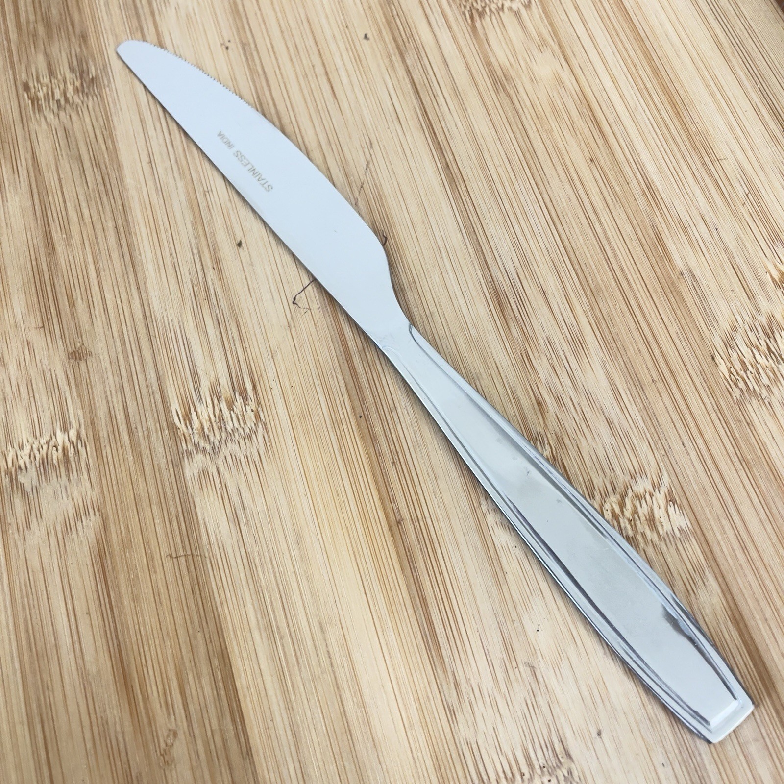 Mainstays Stainless Flatware FAIRPORT Glossy Outlined DINNER KNIFE 9" NEW!