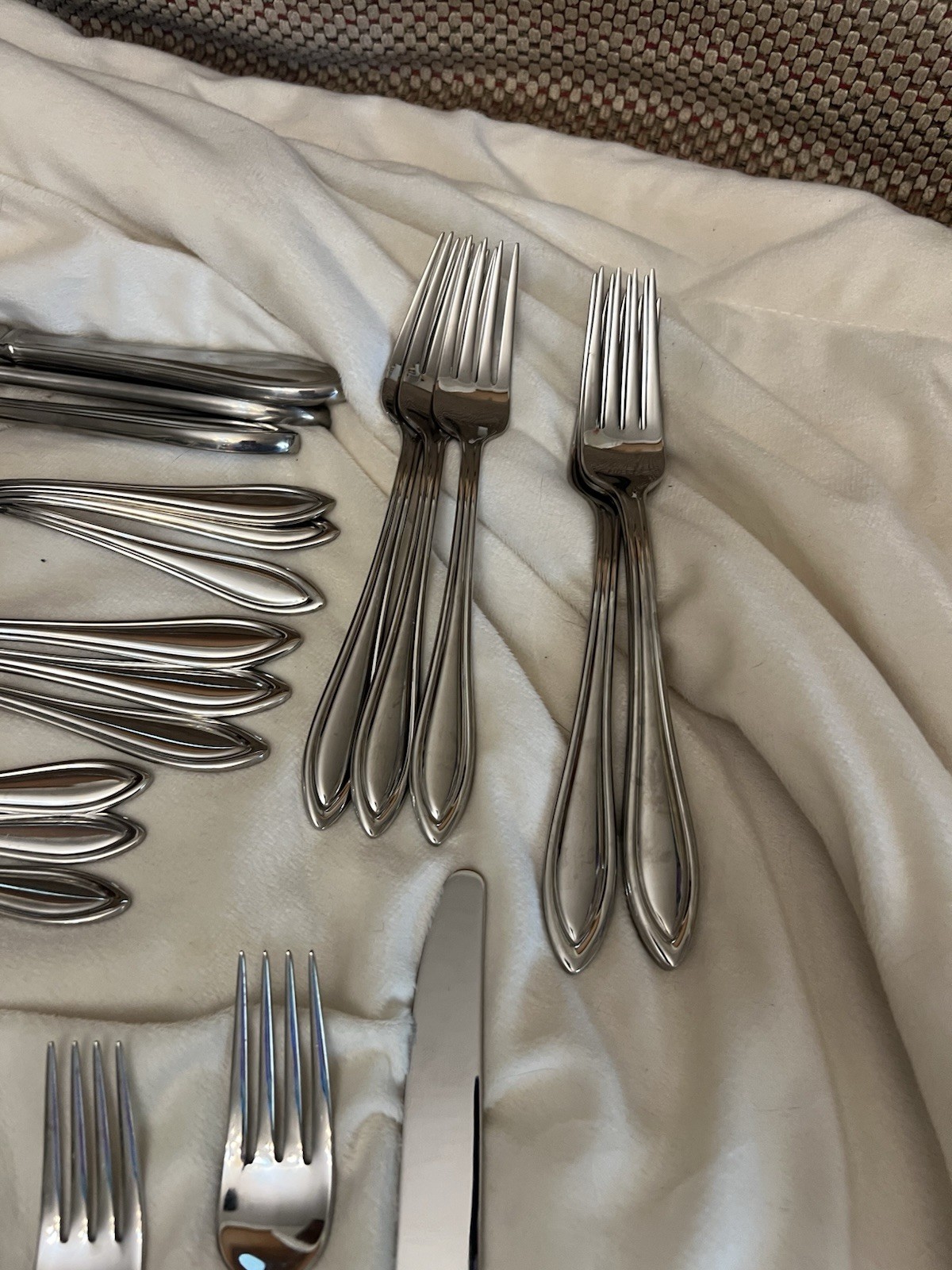 Lenox Medford 6 Ps Place Settings 24 Pcs 18/10 Stainless Steel Service For 4