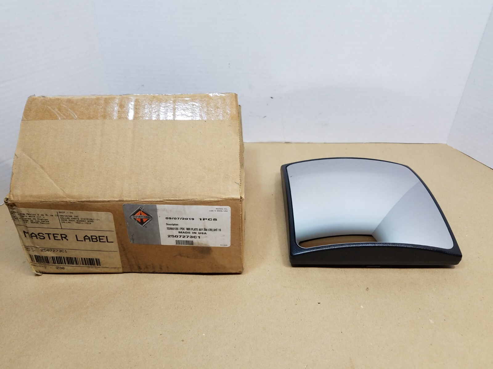 2507273 INTERNATIONAL REPLACEMENT CONVEX MIRROR GLASS RIGHT OR LEFT