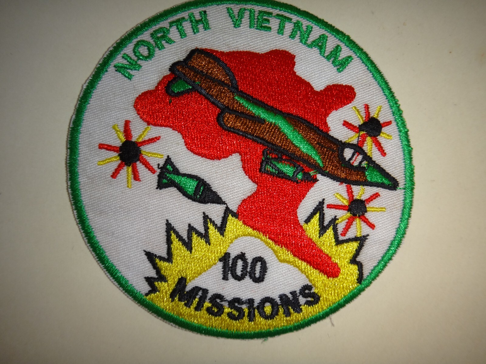Vietnam War Patch US Air Force 100 BOMBING MISSIONS In NORTH VIETNAM