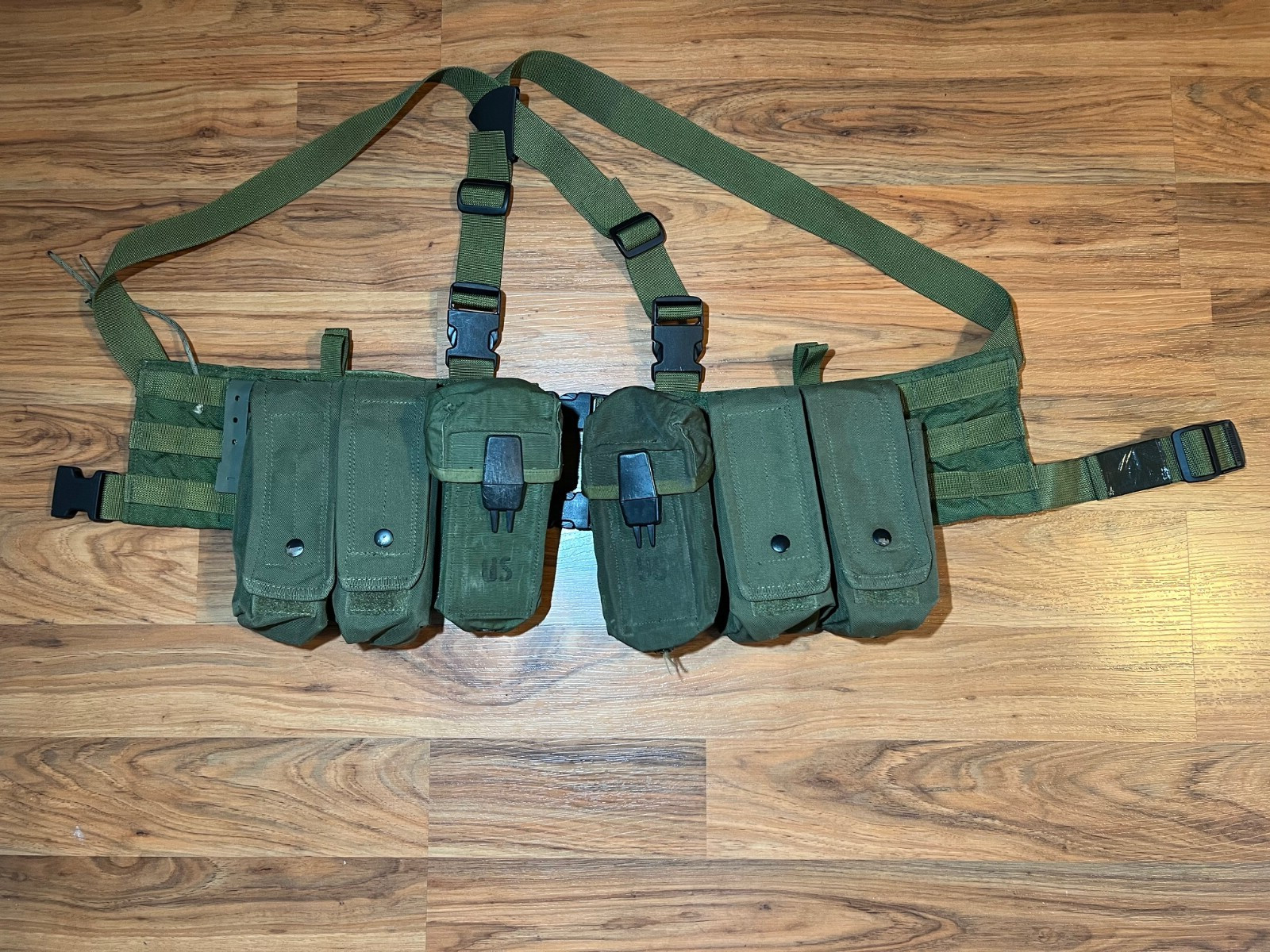 Tactical Tailor Chest Rig with Magazine Pouches