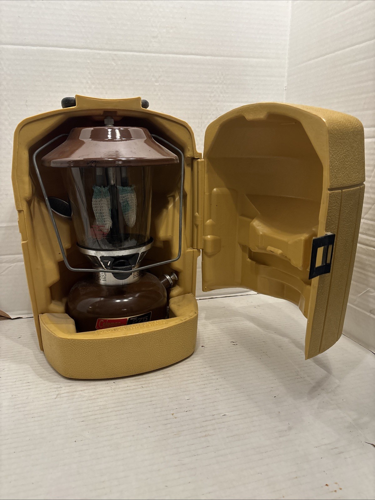 Vintage Coleman Model 275 Brown Lantern  & Yellow Clam Shell Case