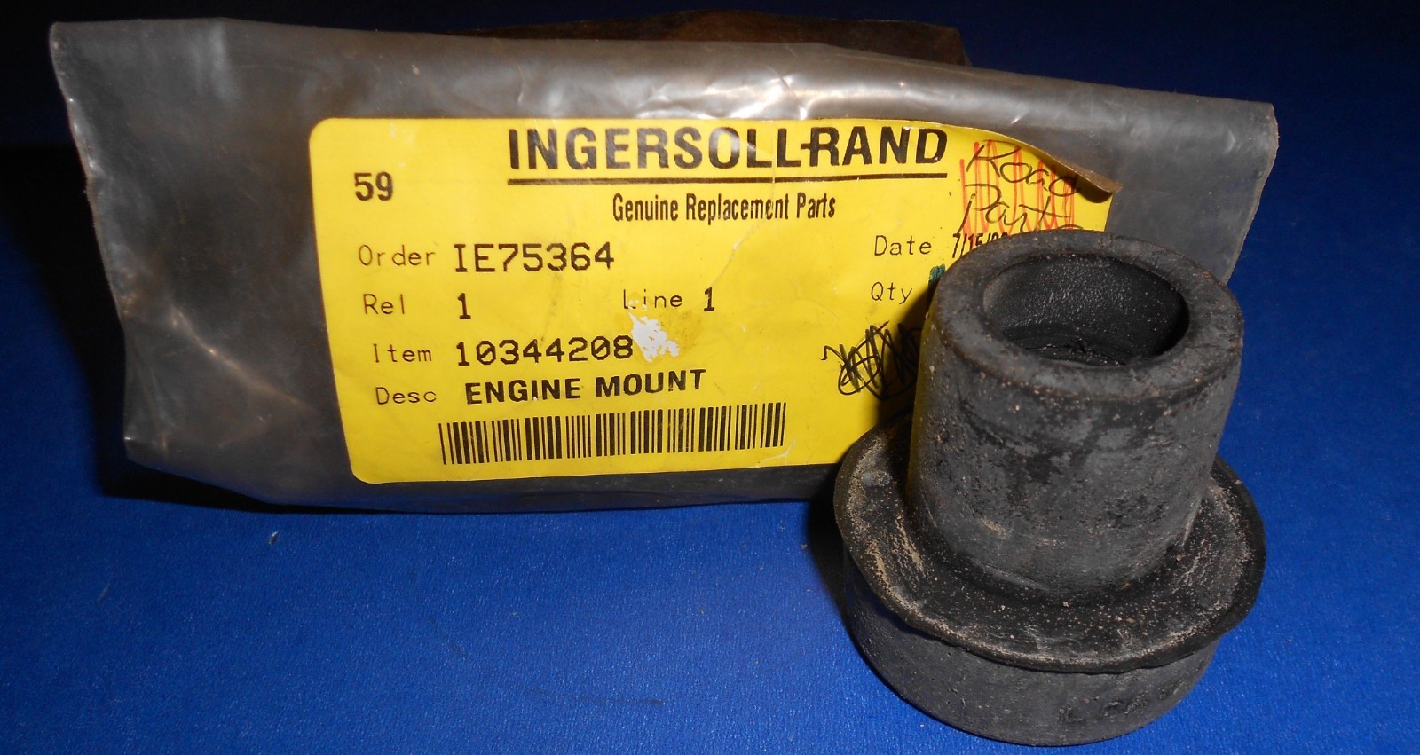 NOS 1 ea. ENGINE MOUNT Ingersoll-Rand #10344208